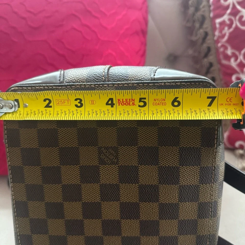 Louis Vuitton Damier Ebene Hempstead Tote Bag - Picture 9 of 9